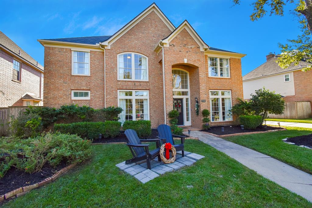 7710 Treeline Drive, Sugar Land TX, 77479 - 4 Beds - 4 Baths - 3,372 sqft