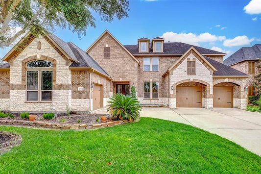 27707 Rocky Creek Court, Fulshear TX, 77441 - 5 Beds - 5 Baths - 4,604 sqft