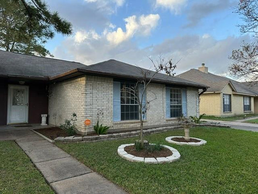 3347 Silverside Drive, Katy TX, 77449 - 2 Beds - 2 Baths - 1,400 sqft