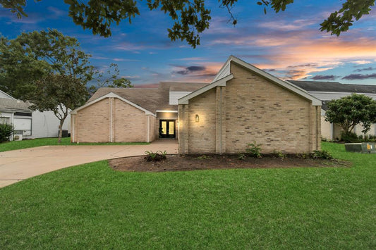 3507 Crow Valley Drive, Missouri City TX, 77459 - 4 Beds - 3 Baths - 2,979 sqft