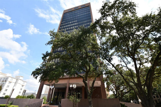 5150 Hidalgo Street # 1704, Houston TX, 77056 - 2 Beds - 2 Baths - 1,427 sqft