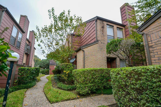 8299 Cambridge Street # 2004, Houston TX, 77054 - 1 Bed - 2 Baths - 852 sqft