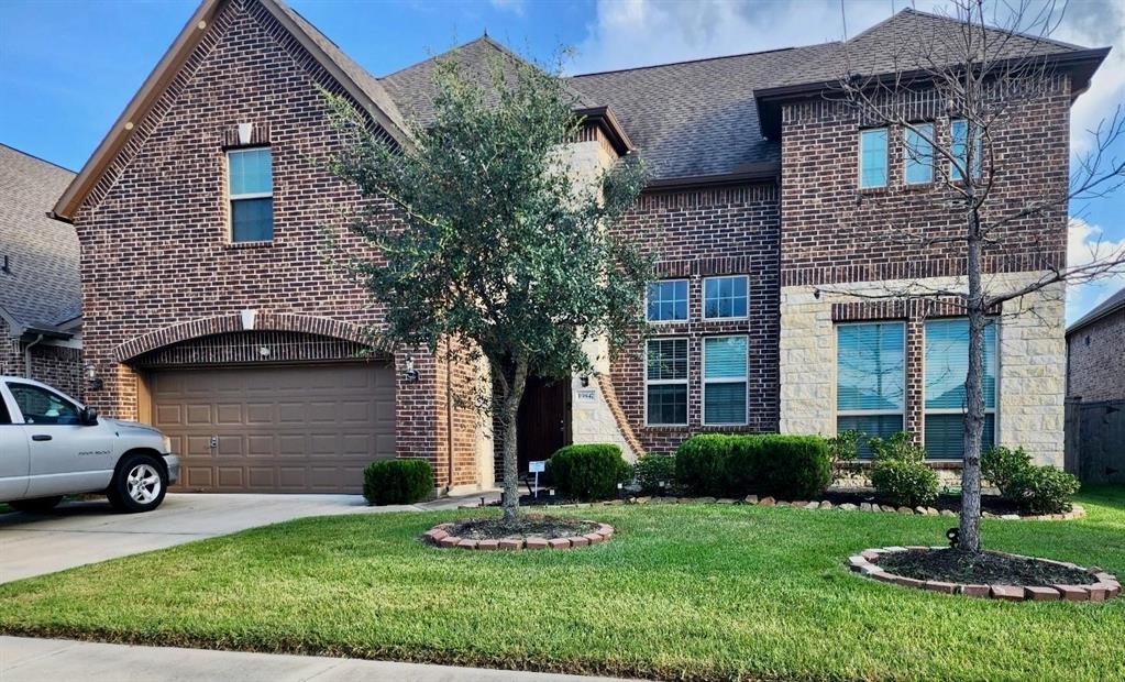 19847 Broken Cactus Drive, Cypress TX, 77433 - 5 Beds - 5 Baths - 3,776 sqft