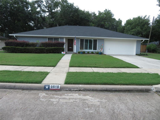 5619 Dawnridge Drive, Houston TX, 77035 - 3 Beds - 2 Baths - 2,065 sqft