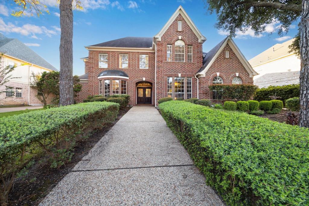 2418 Hidden Shore Drive, Katy TX, 77450 - 5 Beds - 4 Baths - 4,468 sqft