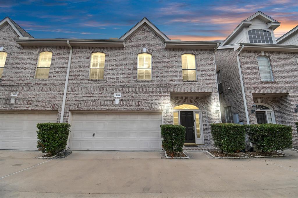 5835 Val Verde Street, Houston TX, 77057 - 3 Beds - 4 Baths - 2,857 sqft