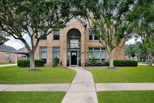 8723 Westbrook Forest Drive, Sugar Land TX, 77479 - 5 Beds - 4 Baths - 3,659 sqft