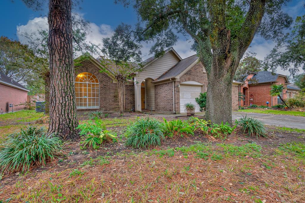 16315 Shining Rock Lane, Houston TX, 77095 - 3 Beds - 2 Baths - 1,752 sqft