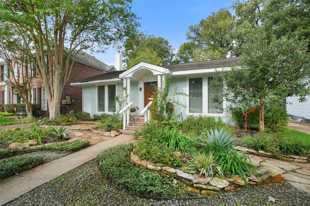 4224 Lehigh Avenue, Houston TX, 77005 - 2 Beds - 3 Baths - 1,776 sqft