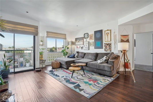 2491  Purdue Ave #324, Los Angeles, CA 90064 - Beds: 3 - Baths: 3