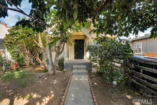 843  E 98th St, Los Angeles, CA 90002 - Beds: 6 - Baths: 4