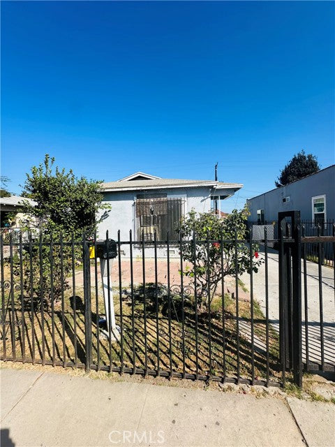 9314  Baird Ave, Los Angeles, CA 90002, - Beds: 2 - Baths: 1