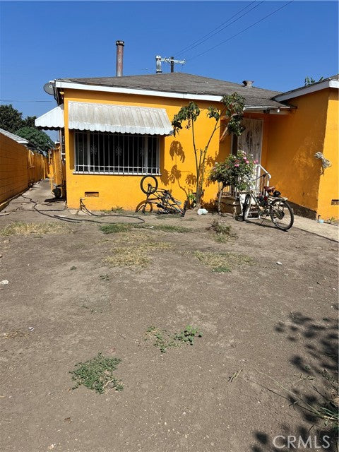 759  E 105th St, Los Angeles, CA 90002, - Beds: 3 - Baths: 1