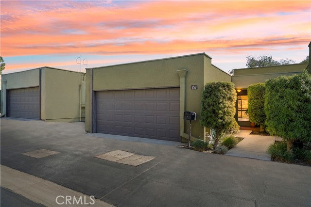 859  Temple Ter, Los Angeles, CA 90042, - Beds: 2 - Baths: 3