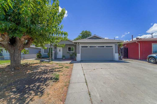 186 Santa Rosa Drive, San Jose, CA 95111 - 3 Beds - 2 Baths - 1,123 Sq.Ft