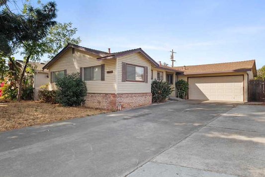 495 Independence Drive, San Jose, CA 95111 - 3 Beds - 2 Baths - 1,204 Sq.Ft