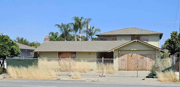 1705 Curtner Avenue, San Jose, CA 95125 - 4 Beds - 3Full11/2 Baths - 2,960 Sq.Ft