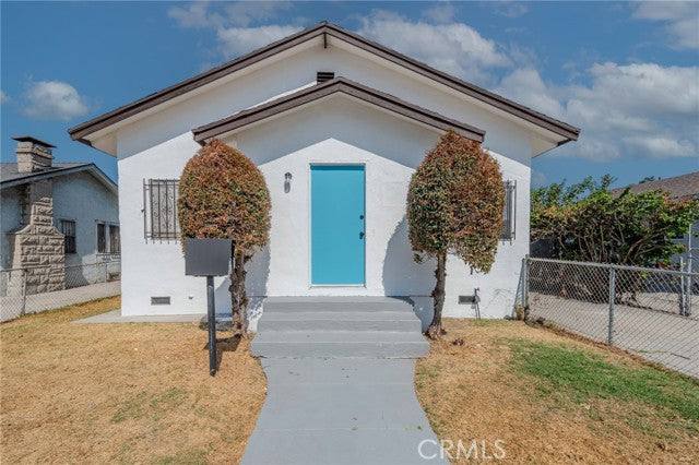 213  W 74th St, Los Angeles, CA 90003, - Beds: 8 - Baths: 3