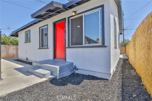 1250 1/2 W 87th St, Los Angeles, CA 90044, - Beds: 2 - Baths: 2