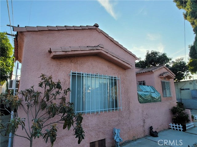 5408  Eagle St, East Los Angeles, CA 90022 - Beds: 2 - Baths: 1