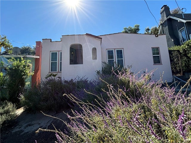 5924  Annan, Los Angeles, CA 90042, - Beds: 2 - Baths: 1