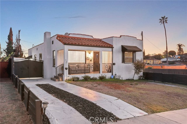 4034  W 63rd St, Los Angeles, CA 90043, - Beds: 5 - Baths: 4