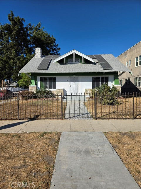 1593  W 47th St, Los Angeles, CA 90062, - Beds: 3 - Baths: 2