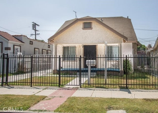 1418  W 65th Pl, Los Angeles, CA 90047, - Beds: 4 - Baths: 2