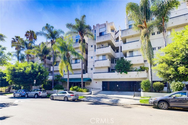 525  S Berendo St #212, Los Angeles, CA 90020 - Beds: 2 - Baths: 2