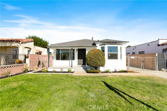 413  E 95th St, Los Angeles, CA 90003 - Beds: 3 - Baths: 2