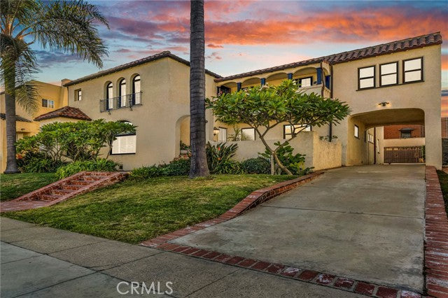 933  S Sycamore Ave, Los Angeles, CA 90036 - Beds: 4 - Baths: 3