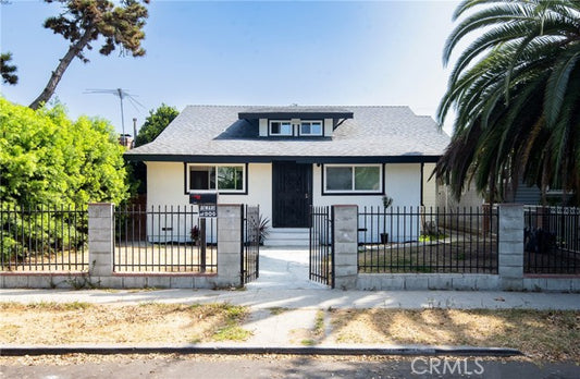 3798  S La Salle Ave, Los Angeles, CA 90018, - Beds: 3 - Baths: 3