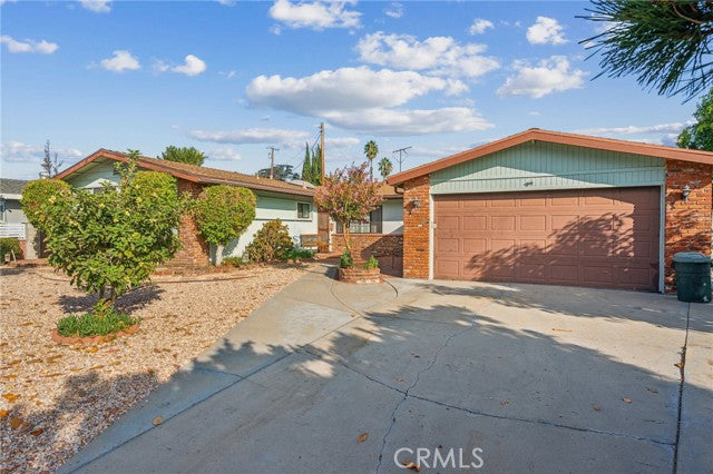 16631  Lahey St, Los Angeles, CA 91344 - Beds: 4 - Baths: 2