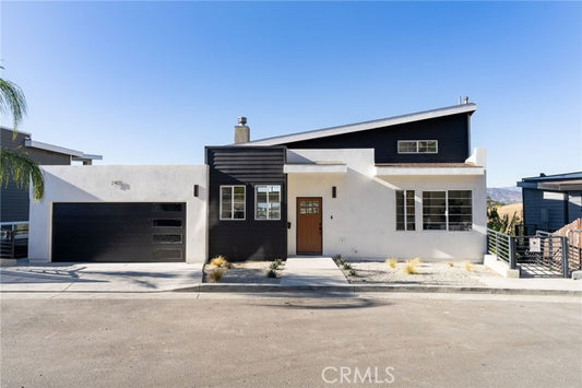 2401  Yorkshire Dr, Los Angeles, CA 90065 - Beds: 3 - Baths: 3