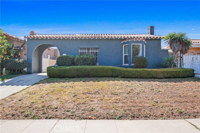 3700  W 61st St, Los Angeles, CA 90043, - Beds: 3 - Baths: 3