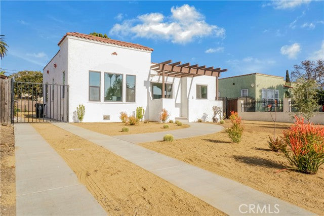 3521  60th St, Los Angeles, CA 90043 - Beds: 3 - Baths: 3