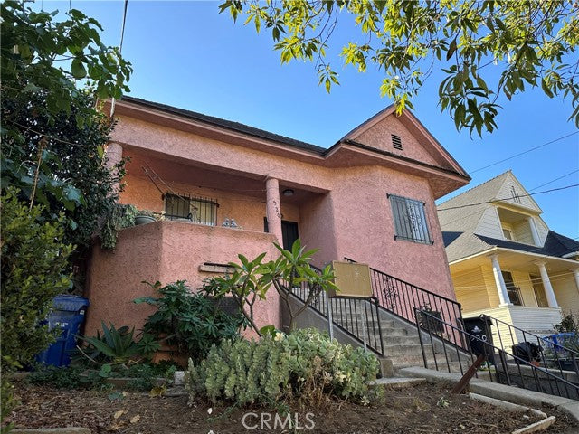 520  Solano Ave, Los Angeles, CA 90012 - Beds: 10 - Baths: 6