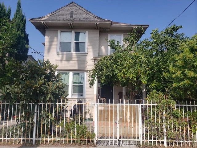 1715  Toberman St, Los Angeles, CA 90015, - Beds: 1 - Baths: 1