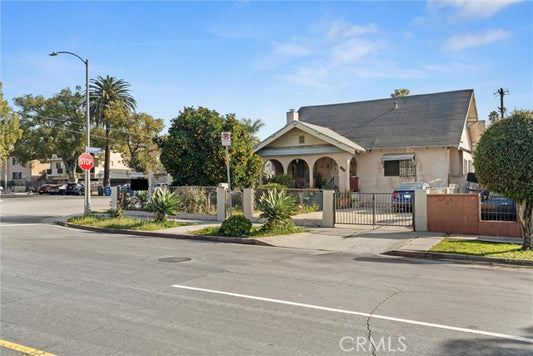 4214  Rosewood Ave, Los Angeles, CA 90004, - Beds: 10 - Baths: 4