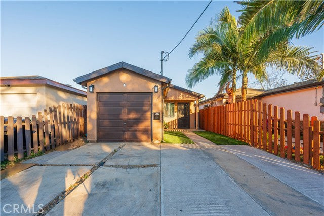 10330  Grape St, Los Angeles, CA 90002 - Beds: 4 - Baths: 3